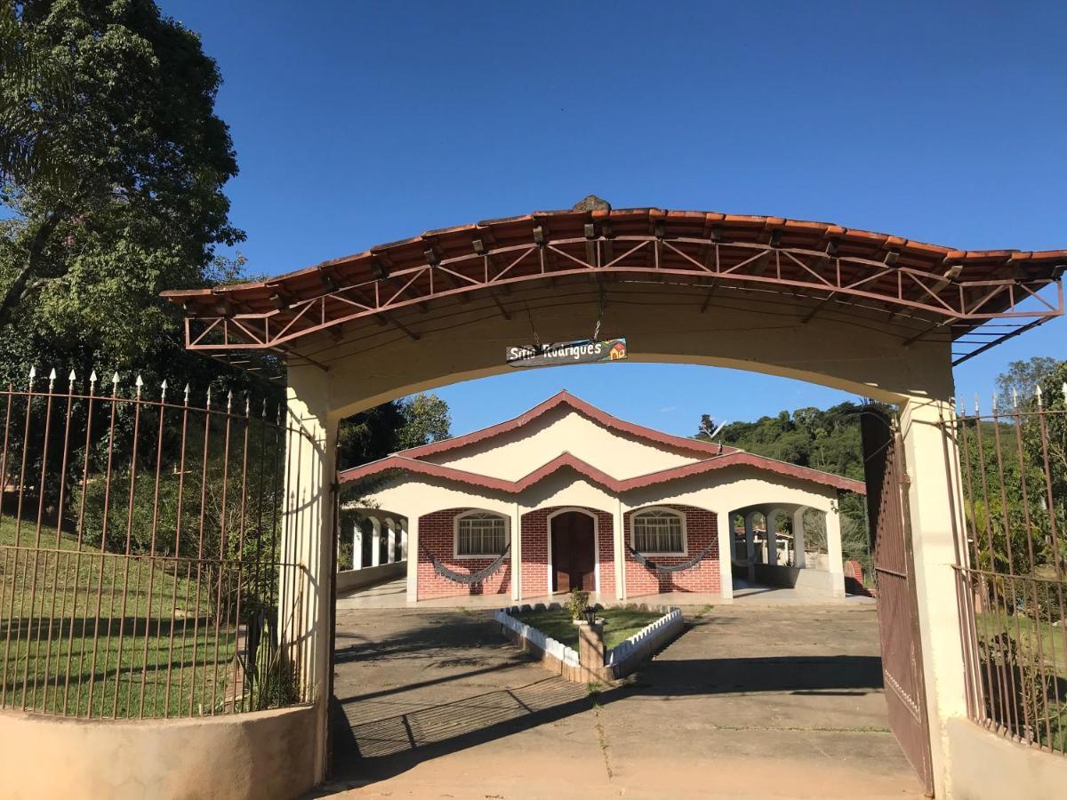 הוילה Lindóia Sitio Dos Rodrigues מראה חיצוני תמונה