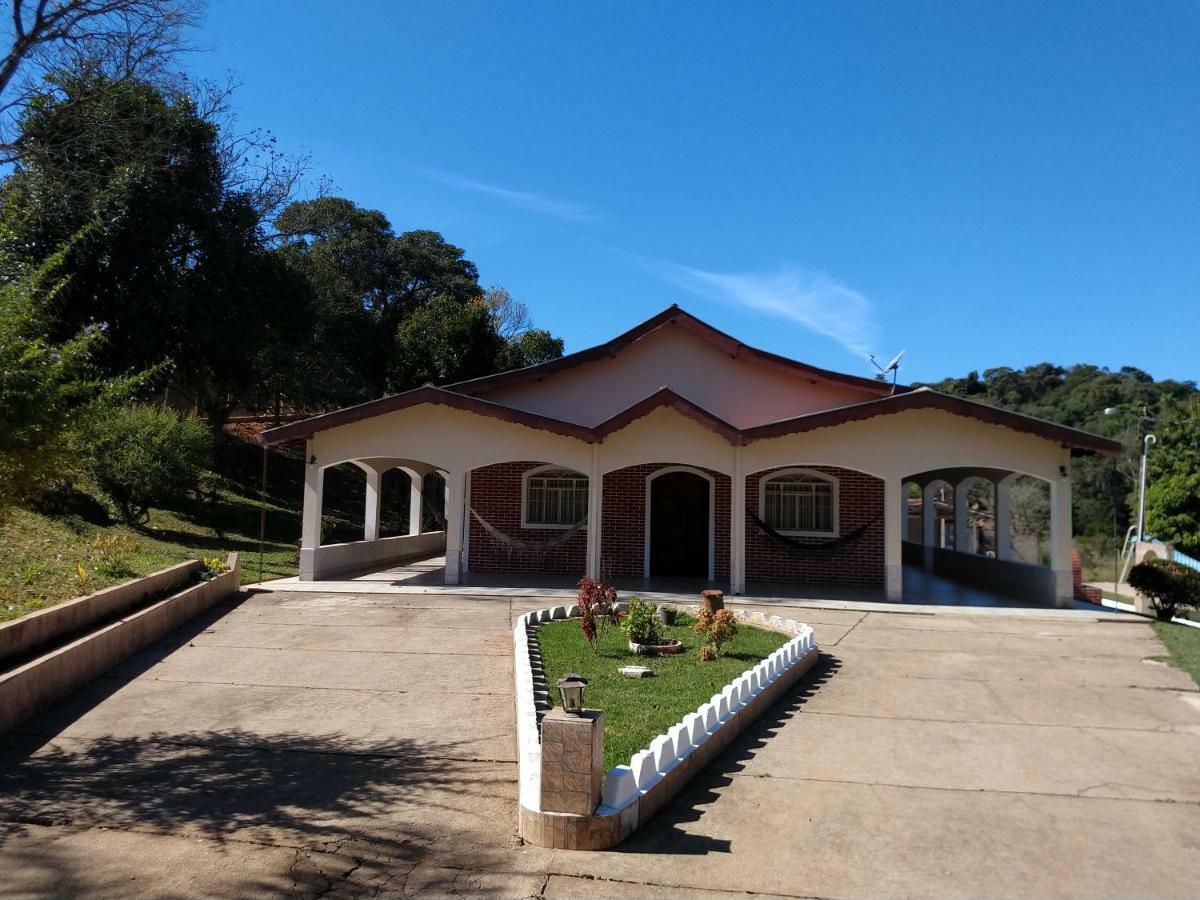 הוילה Lindóia Sitio Dos Rodrigues מראה חיצוני תמונה